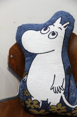 ムーミン　ダイカットクッション　空想中　ムーミン