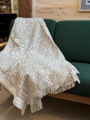 ラプアンカンクリ　ブラケット　VERANTA　blanket