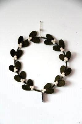 ヤドリギリースL　ダークグリーン